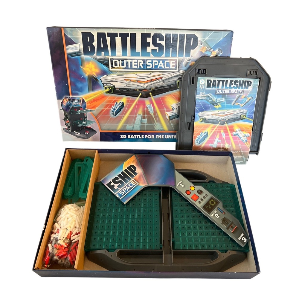 Battleship Outer Space 3D Board Game Sci-Fi Strategy Game Hasbro F0129